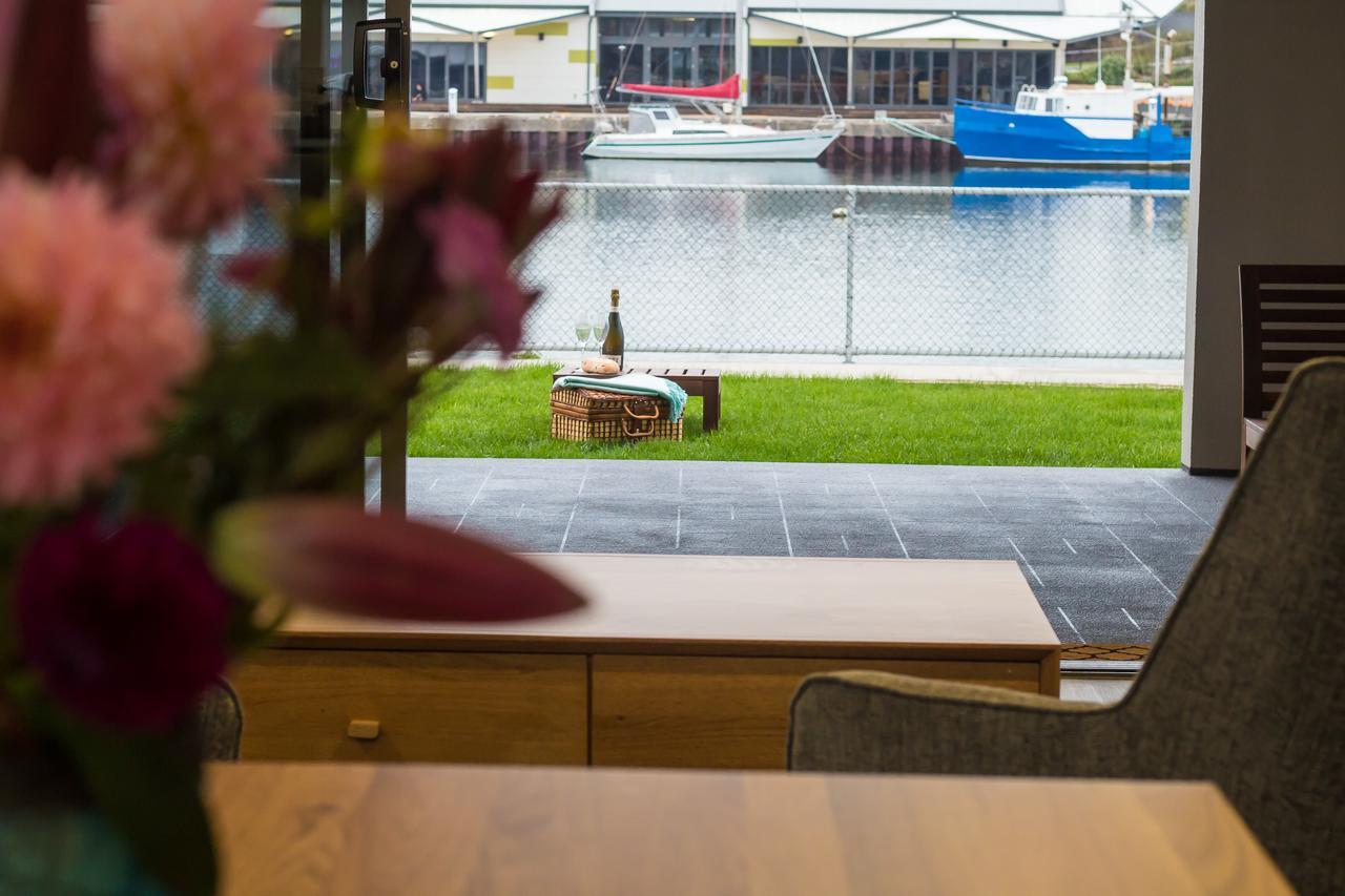 Ulverstone Waterfront Apartments Ngoại thất bức ảnh