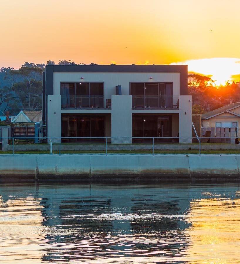 Ulverstone Waterfront Apartments Ngoại thất bức ảnh